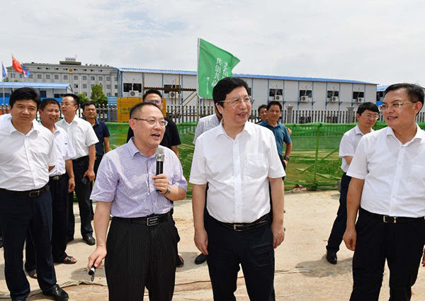 湖南省委常委、長(zhǎng)沙市委書記胡衡華一行蒞臨頂立科技星沙基地調(diào)研考察.jpg